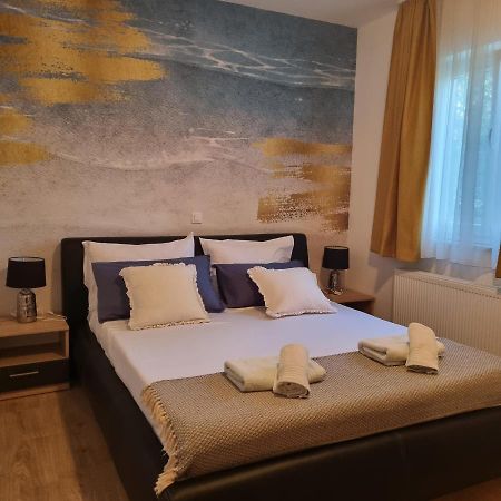 Apartments Miocic Zadar Exterior photo